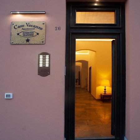Case Vacanze "Residenze Trapanesi" Trapani Exterior foto